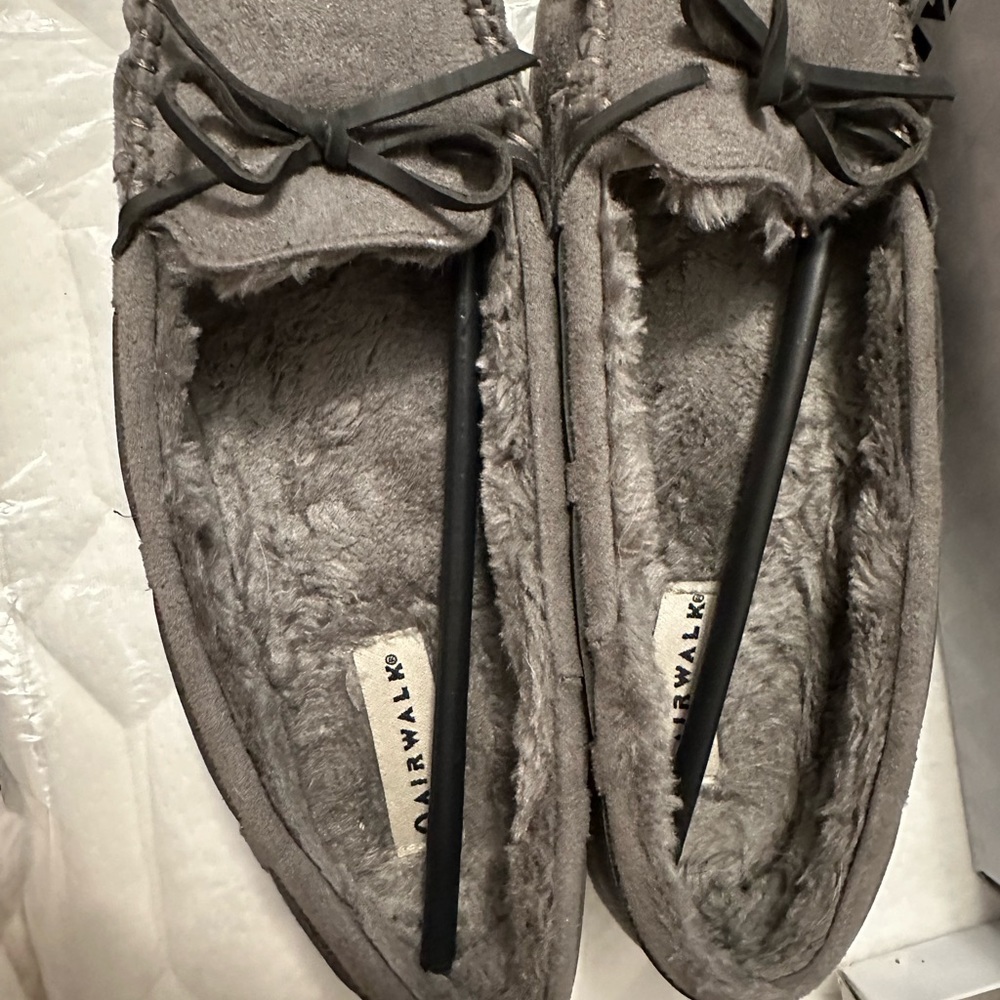 Women moccasins